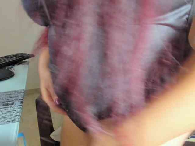ARIELADALTONN93 webcam