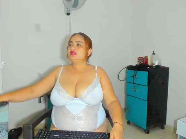 ARIELADALTONN93 webcam