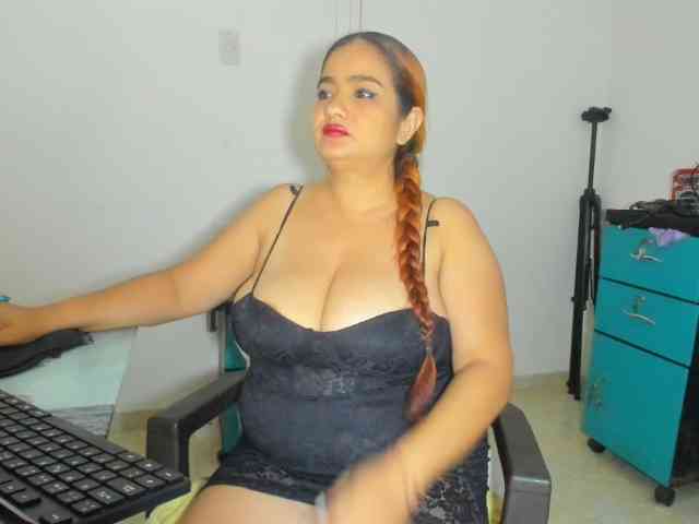 ARIELADALTONN93 webcam