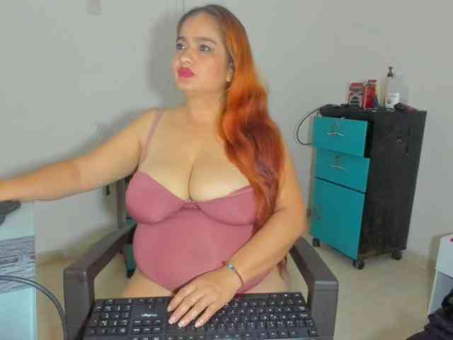 ARIELADALTONN93 webcam