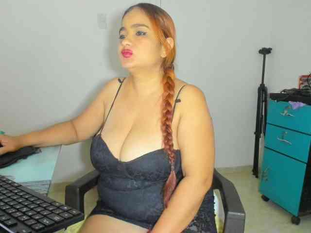ARIELADALTONN93 webcam