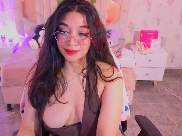 MARIANNA-TAY live cam on BongaCams