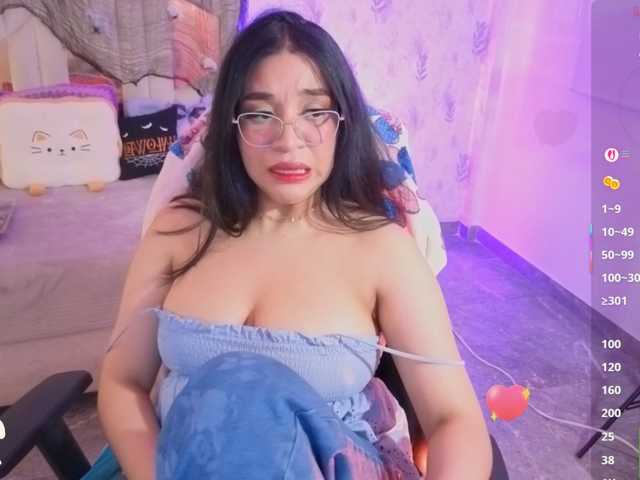 MARIANNA-TAY live cam preview