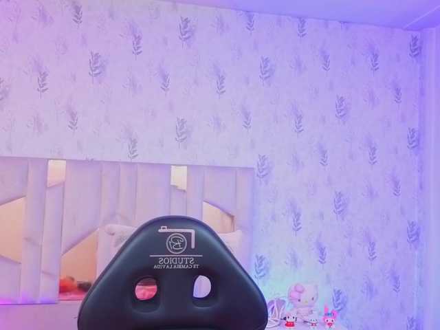 MARIANNA-TAY live cam on BongaCams