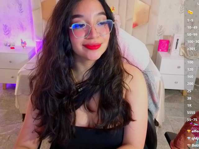 MARIANNA-TAY live cam on BongaCams