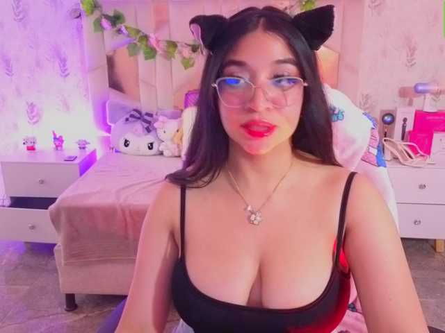 MARIANNA-TAY live cam on BongaCams