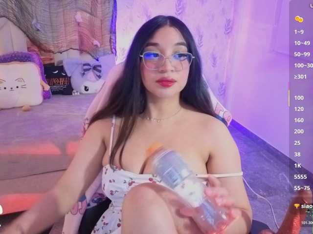 MARIANNA-TAY live cam on BongaCams