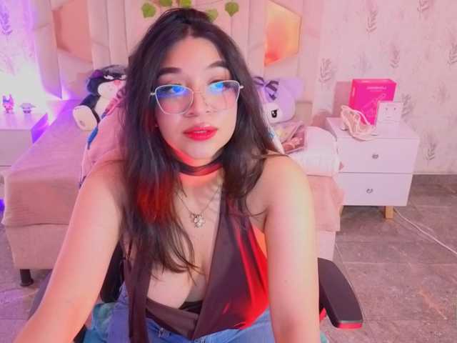 MARIANNA-TAY live cam on BongaCams