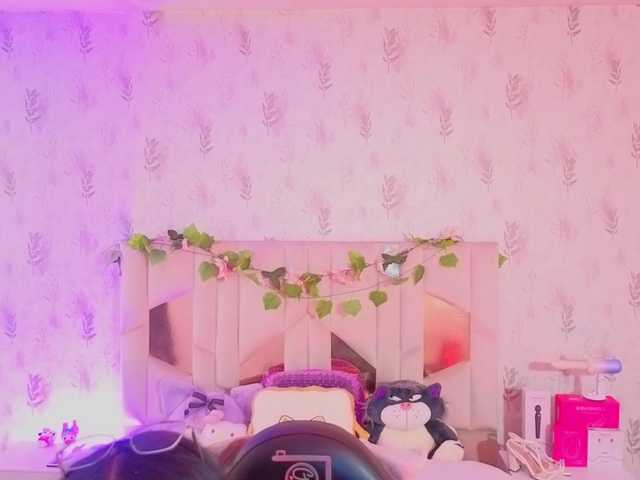 MARIANNA-TAY live cam on BongaCams