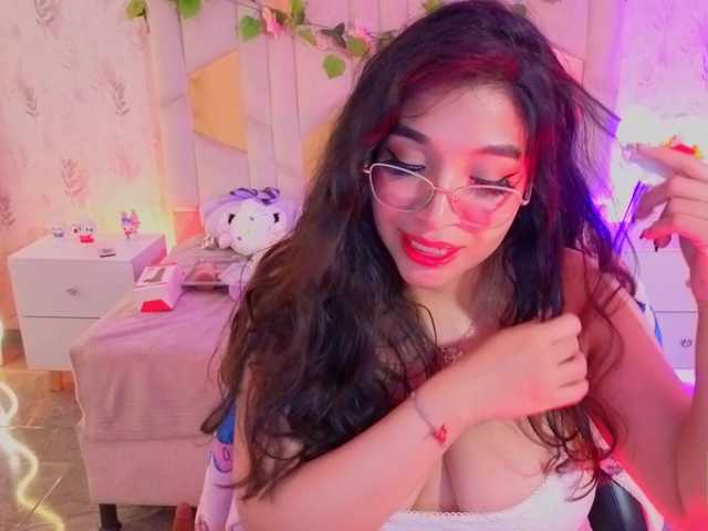 MARIANNA-TAY live cam preview