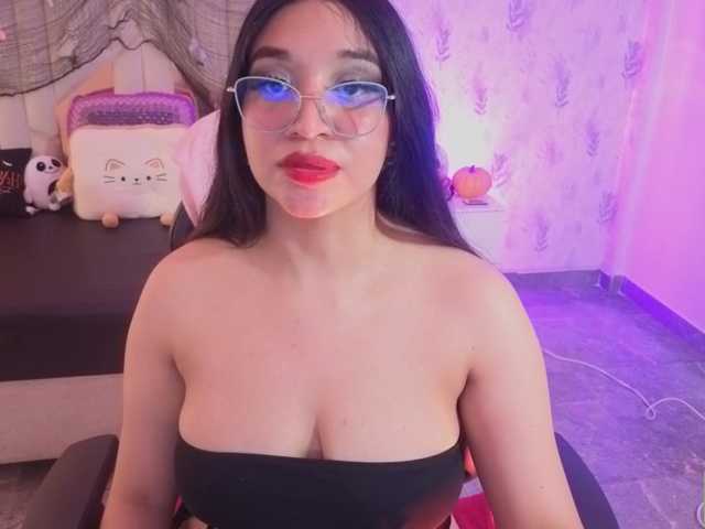 MARIANNA-TAY live cam preview