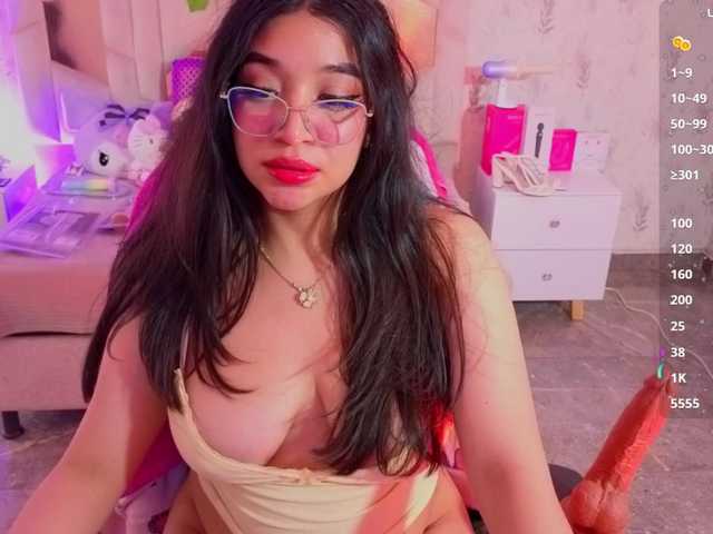 MARIANNA-TAY live cam on BongaCams