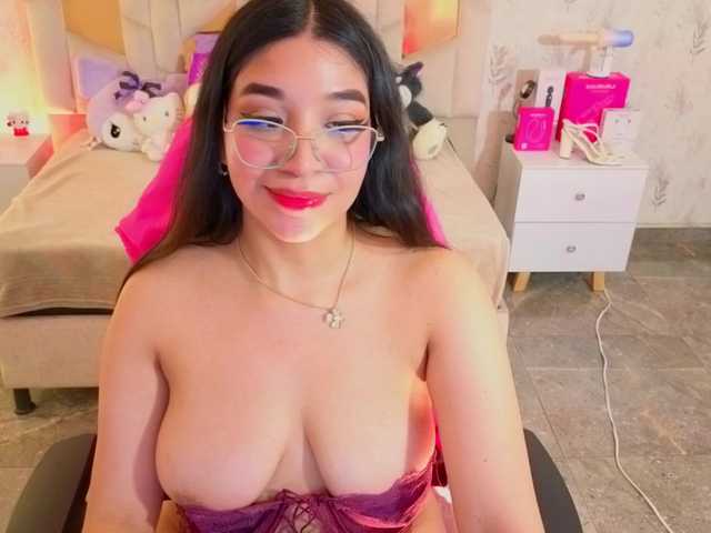 MARIANNA-TAY live cam on BongaCams
