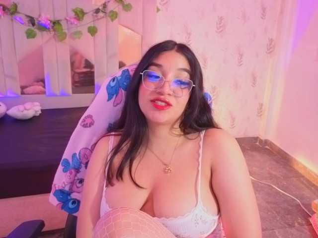 MARIANNA-TAY live cam on BongaCams