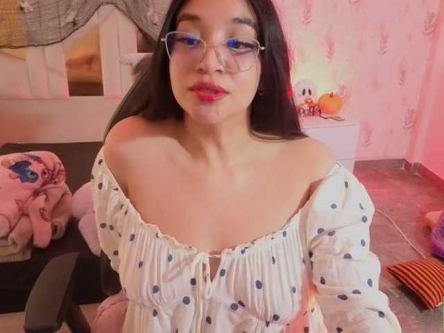 MARIANNA-TAY live cam on BongaCams