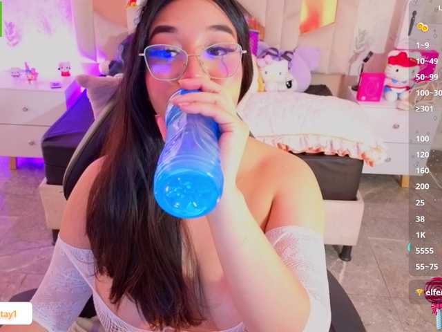 MARIANNA-TAY live cam on BongaCams