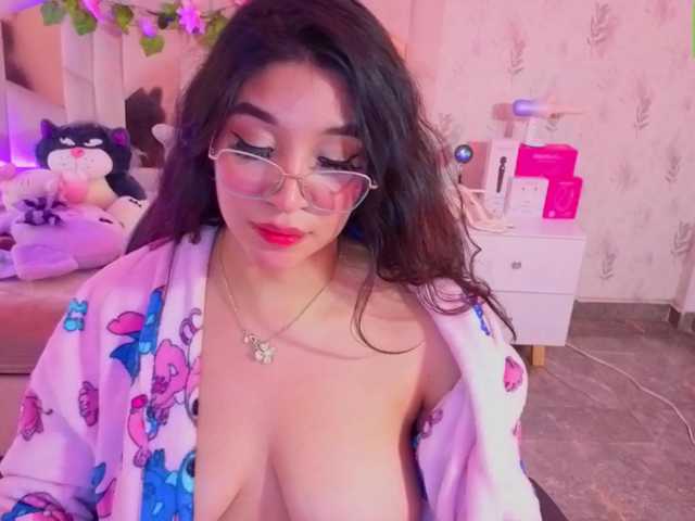 MARIANNA-TAY live cam on BongaCams