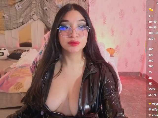 MARIANNA-TAY live cam on BongaCams