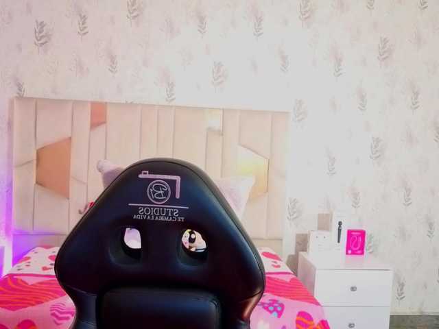 MARIANNA-TAY live cam on BongaCams
