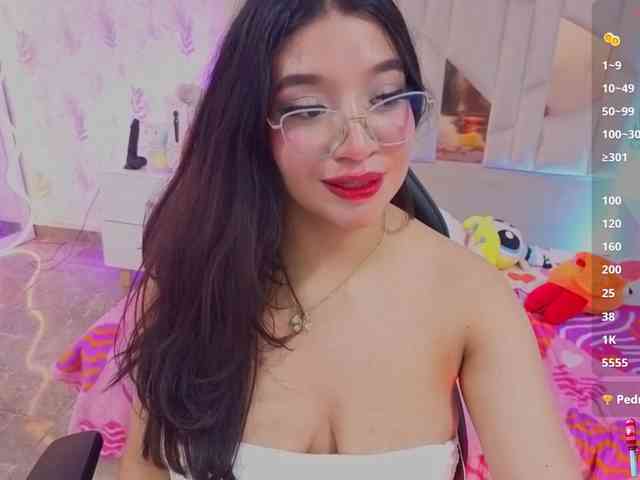 MARIANNA-TAY webcam
