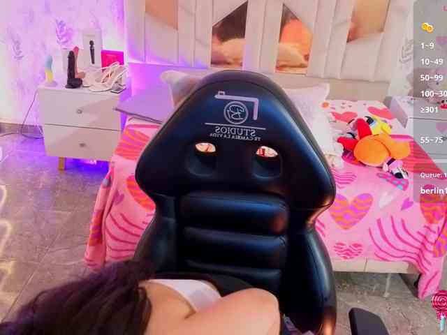MARIANNA-TAY webcam
