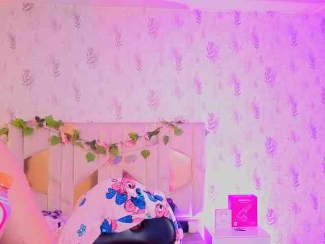 MARIANNA-TAY webcam