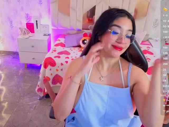 MARIANNA-TAY webcam