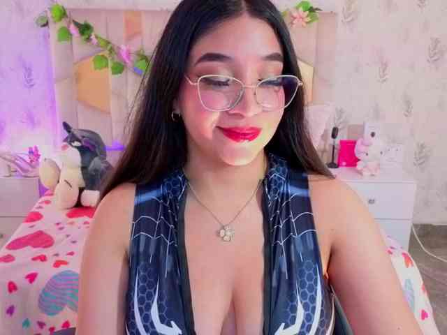 MARIANNA-TAY webcam