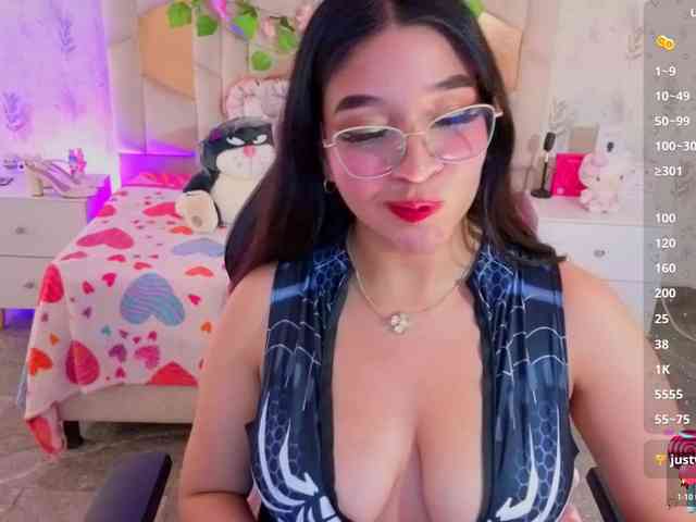 MARIANNA-TAY webcam