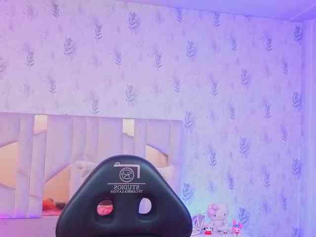 MARIANNA-TAY webcam