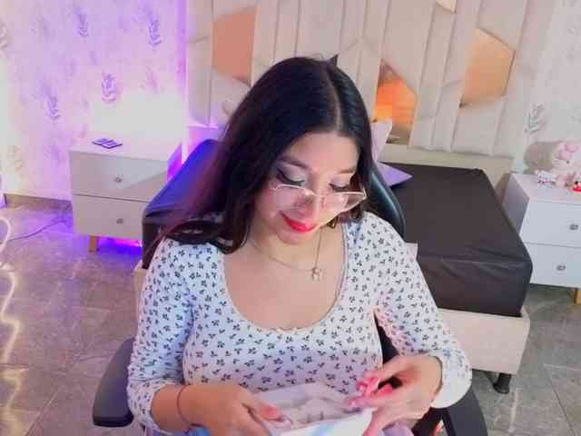 MARIANNA-TAY webcam