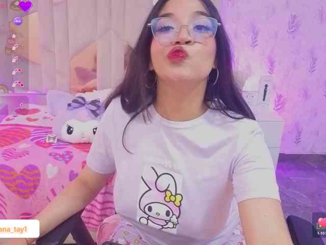 MARIANNA-TAY webcam