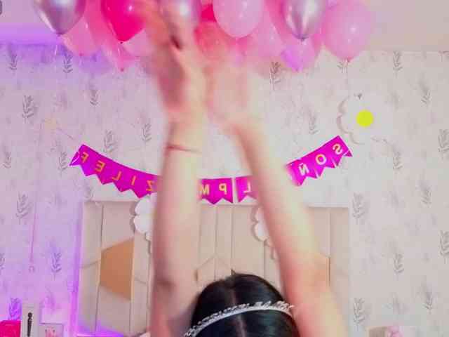MARIANNA-TAY webcam