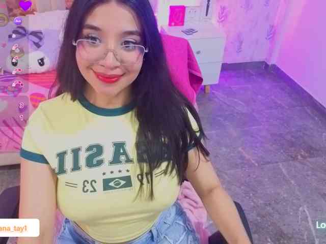 MARIANNA-TAY webcam