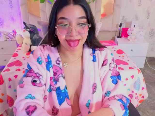 MARIANNA-TAY webcam