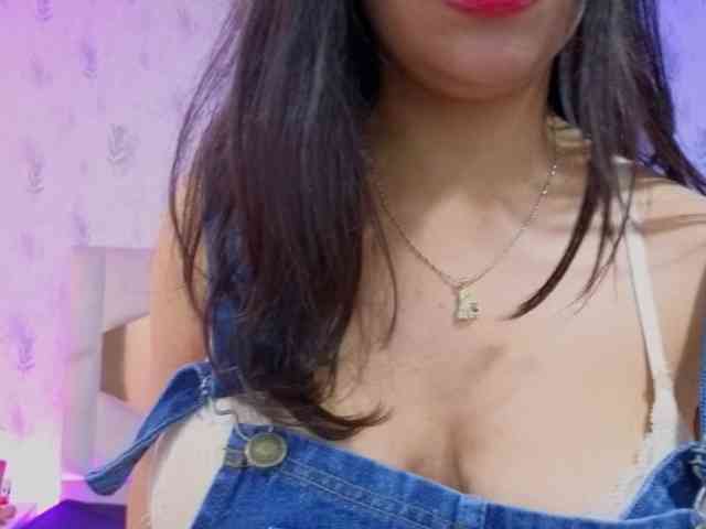MARIANNA-TAY webcam