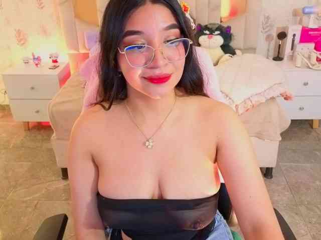 MARIANNA-TAY webcam