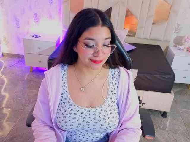 MARIANNA-TAY webcam