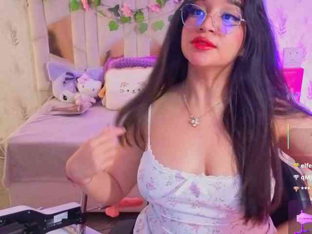 MARIANNA-TAY's webcam live show