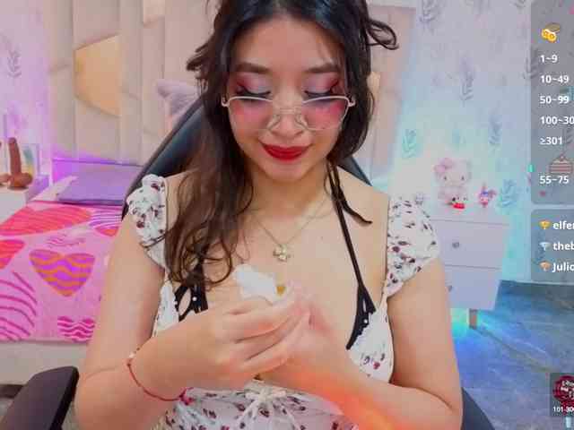 MARIANNA-TAY webcam