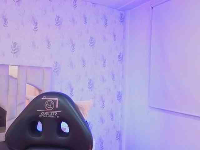 MARIANNA-TAY webcam