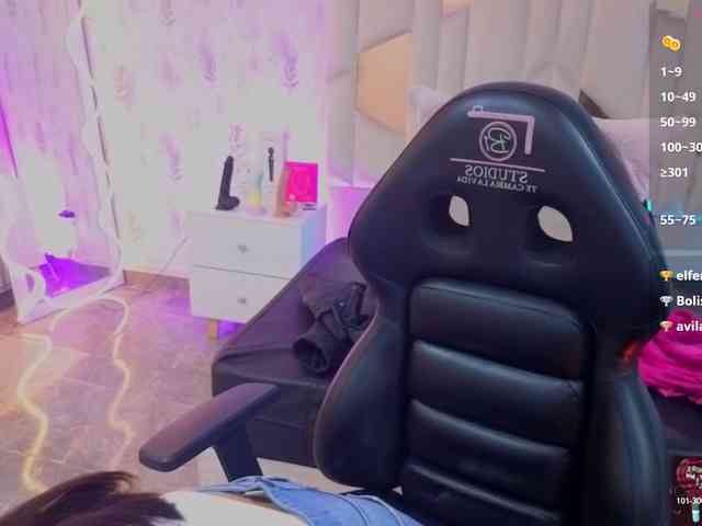 MARIANNA-TAY webcam