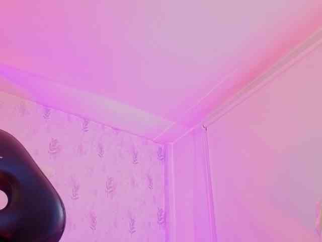 MARIANNA-TAY webcam