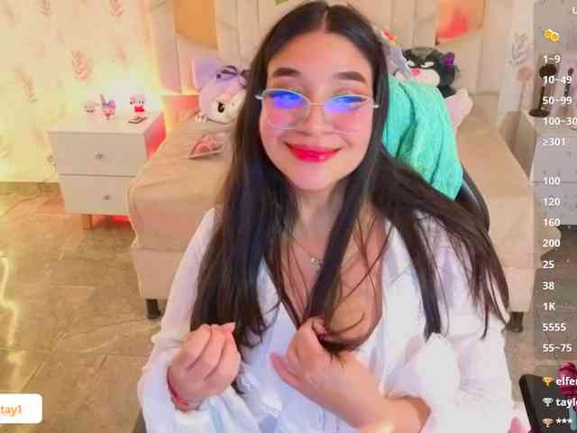 MARIANNA-TAY webcam