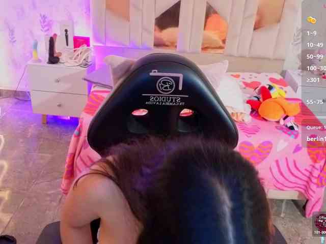MARIANNA-TAY webcam