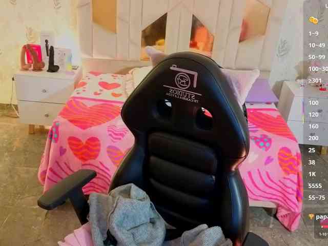 MARIANNA-TAY webcam