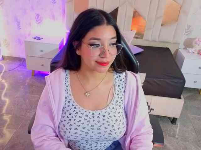 MARIANNA-TAY webcam