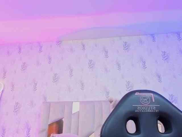 MARIANNA-TAY webcam
