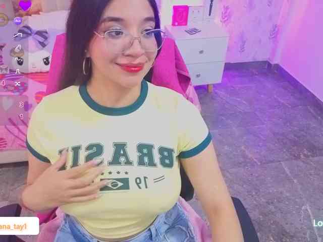 MARIANNA-TAY webcam