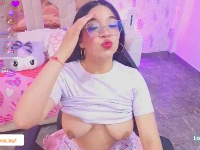MARIANNA-TAY webcam